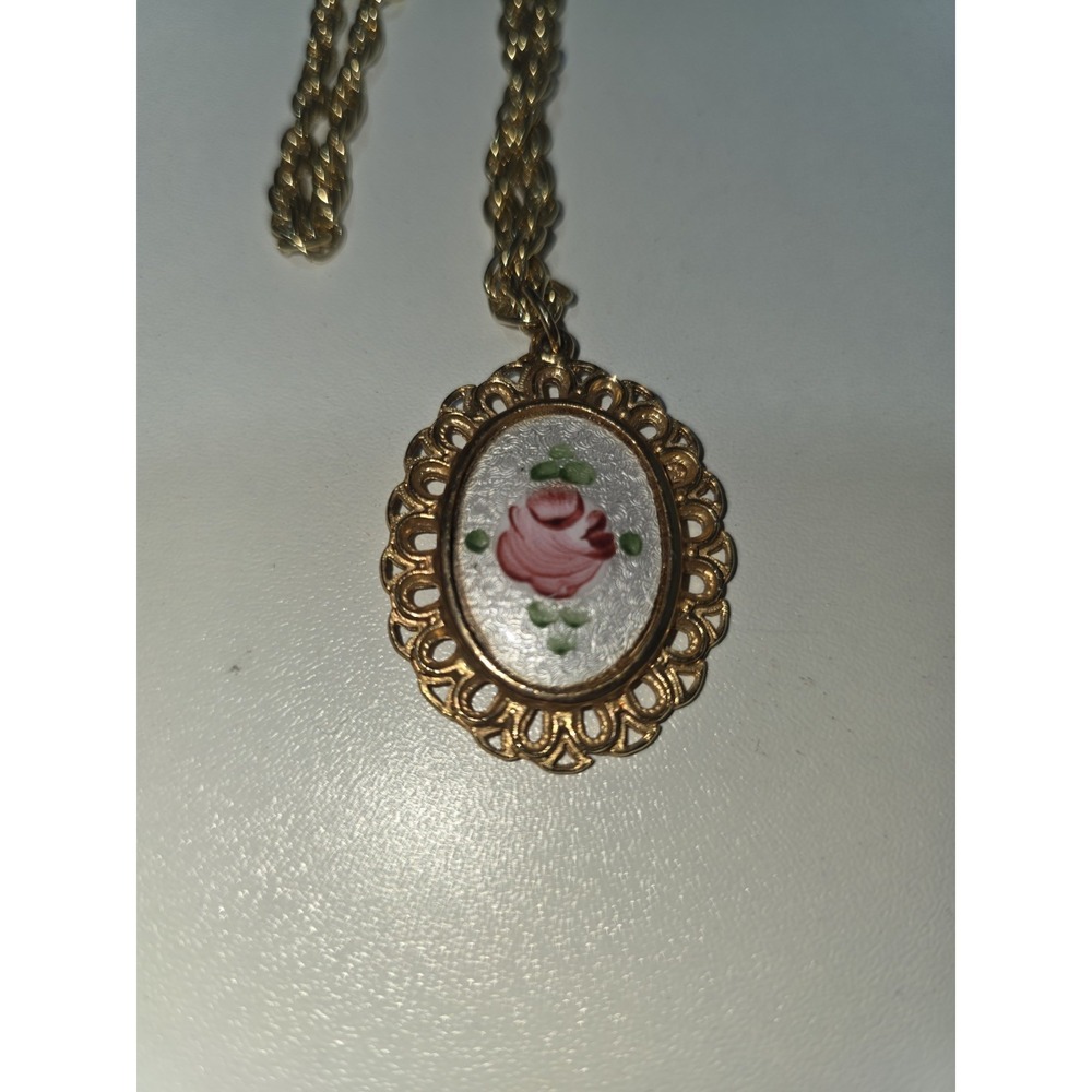 Gold Tone Necklace w/ Pink Rose Pendant Floral Vintage‎ Style Charm Jewelry